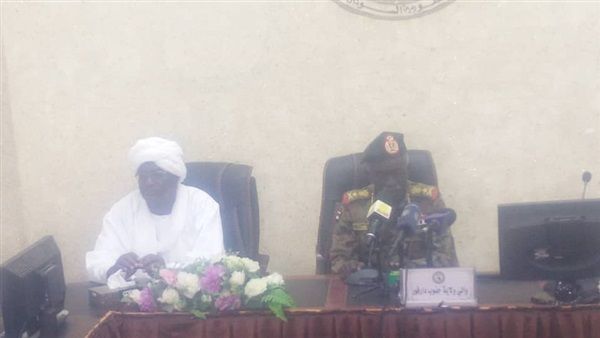 ابو شنب يتعهد بإنفاذ مشروعات البنية التحتية بجنوب دارفور