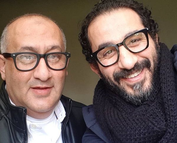 أحمد حلمي ينشر صورة شقيقه للمرة الأولى.. شاهد