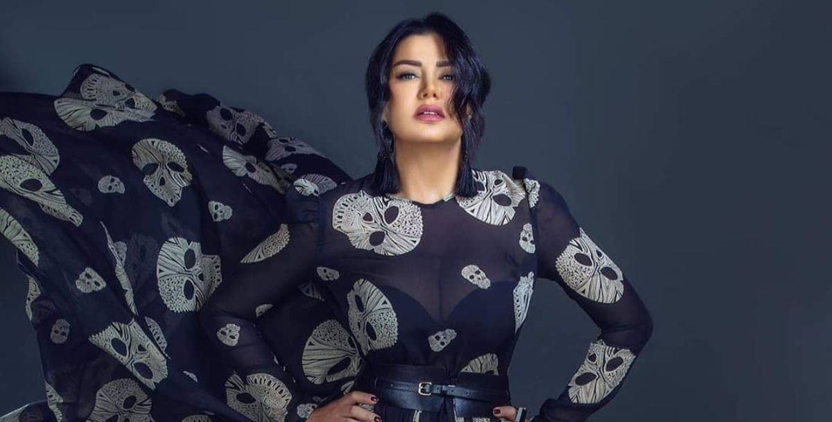 رانيا يوسف عن إطلالاتها المُثيرة: "لا أسعى للتريند ولا أهتمُّ بالموضة"!