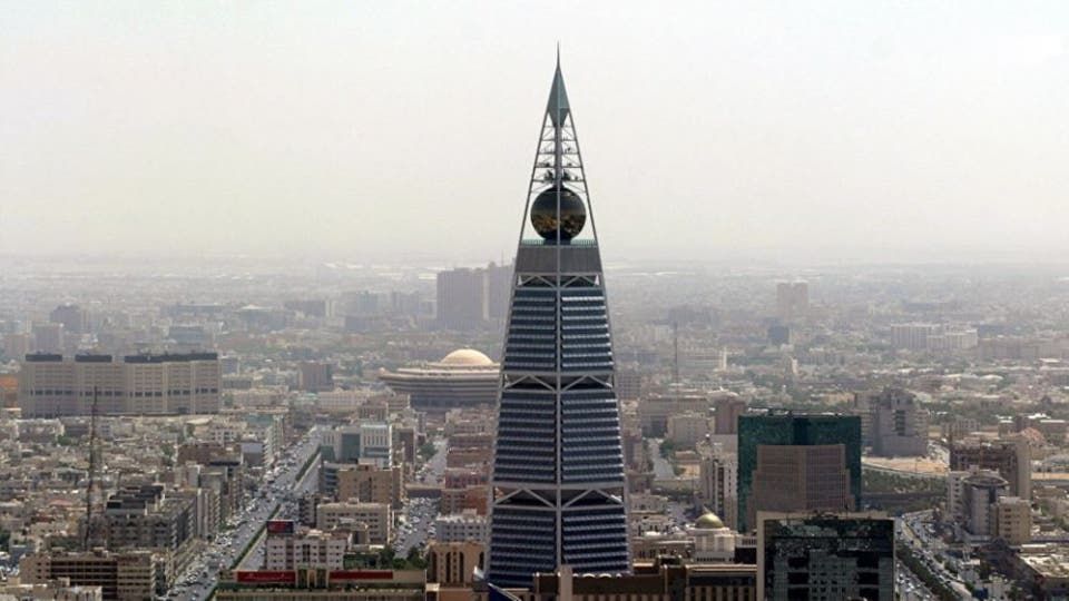 فلكي سعودي شهير يحذر المواطنين والمقيمين في كافة مناطق المملكة ويكشف ما سيحدث في السعودية يوم الأحد القادم