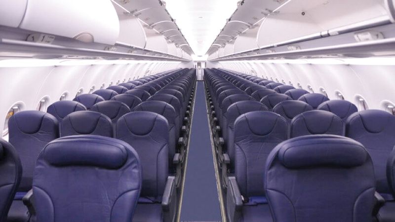 قبل ما تحجز تذاكر الطيران – تعرف على المقاعد الأكثر راحة