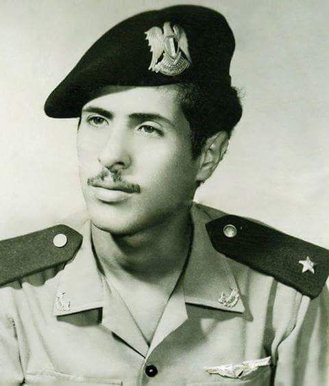 شاهد ..(صور) بطل يمني لايعرفه الكثير من اليمنيين لكن اسرائيل تعرفه ويذكرها بليله مرعبة اشعل سمائها بغارات طائرته ونصب تذكاري بعاصمة عربية يخلد انبل واشجع عمليه انتحاريه في التاريخ ! (تفاصيل)