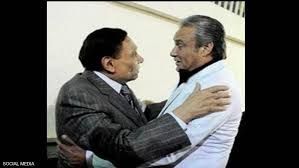 بعد أن وصفه بـ ’’الكذاب’’ ..’’عادل إمام’’ يفاجئ الجميع ويتغيب عن جنازة زميله ’’فاروق الفيشاوي’’ .....