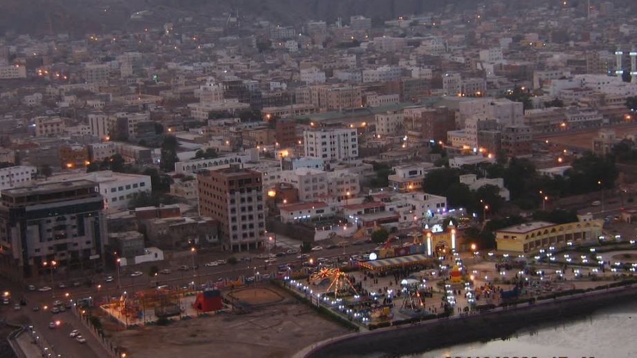 عاجـــل : عدن الان .. سيطرة تامة على أهم الوية المتمردين العسكرية وإصابة قيادي رفيع (مستجدات حصرية + صور)