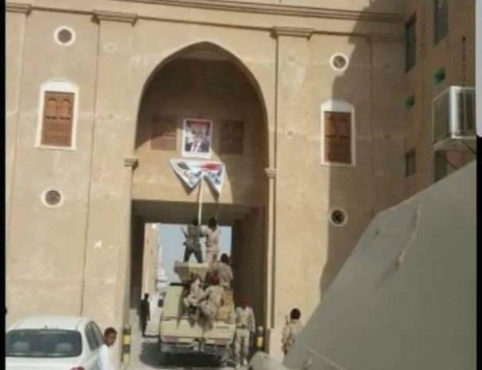 عاجل.. قوات المنطقة الأولى تقتحم حي السحيل بسيئون (تفاصيل)