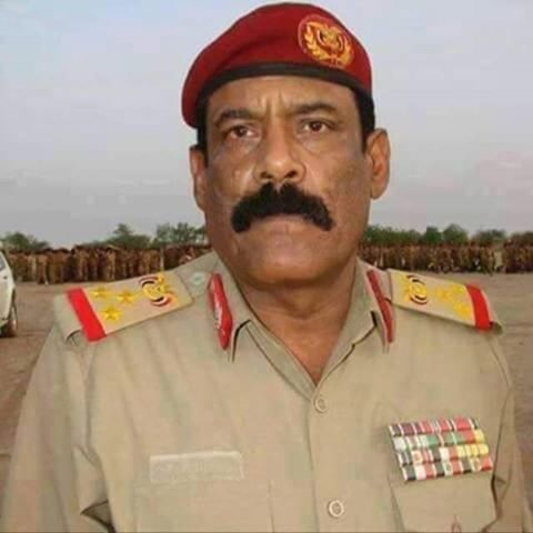 قائد عسكري بارز يفاجئ الجميع بتأييده المجلس الانتقالي الجنوبي