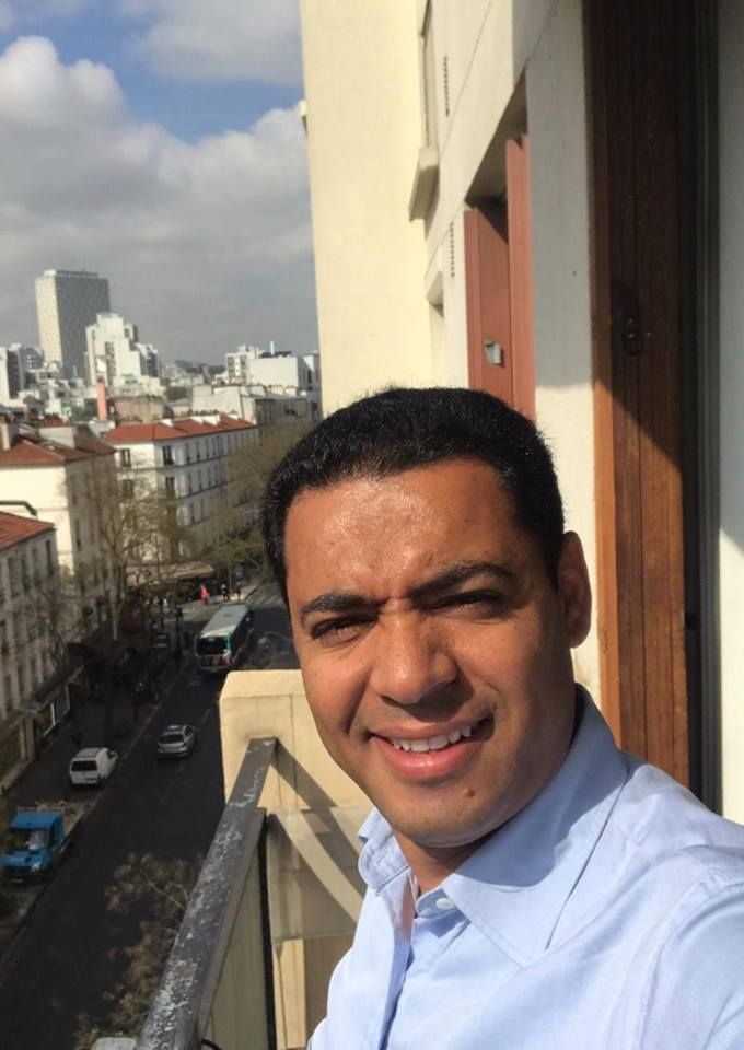 فتاة سعودية تتباهي على ”تويتر” بتحرشها بوافد أسيوي هي ورفيقتها وتصوره داخل غرفة نومها .. شاهد كيف كانت النهاية..!؟
