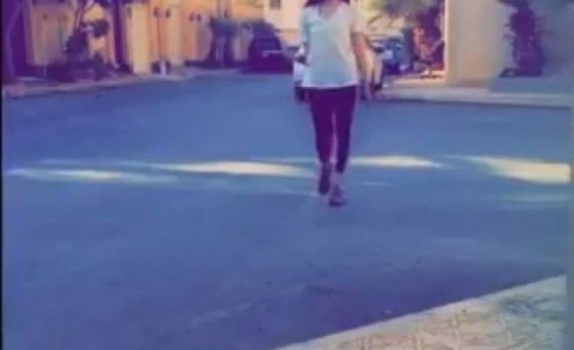 شاهد: مناهل العتيبي تثير جدلا بفيديو متحرر على انستقرام
