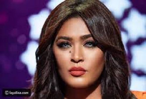 مخمور يقتحم غرفة الفنانة السعودية وعد في الفندق والأخيرة تختبئ في الحمام وما حدث بعد ذلك أمر لا يخطر على بال (فيديو)