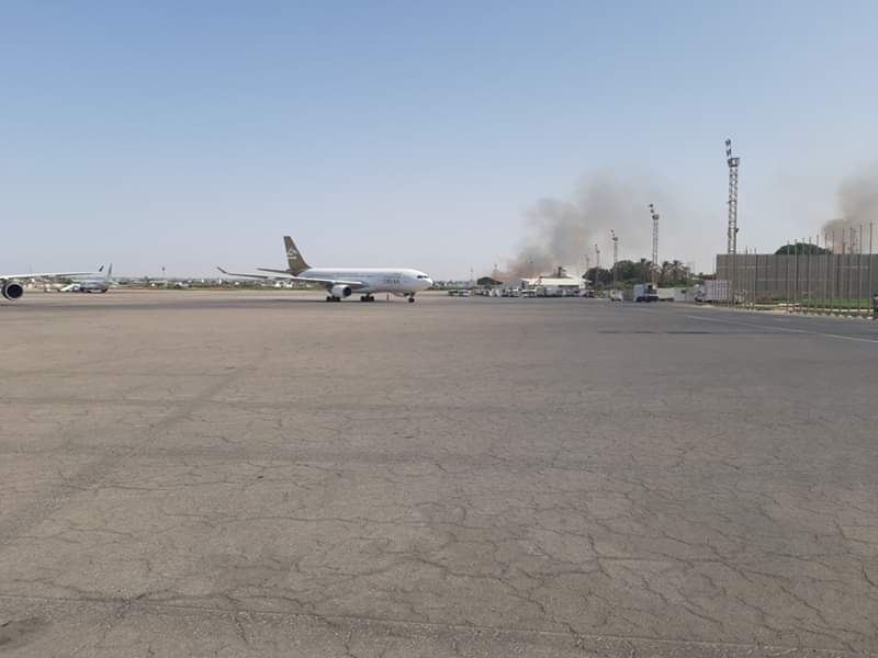 عاجل.. طائرة إماراتية تصل الان مطار عدن لاخراج هذه القيادات الجنوبية من عدن.. هروب جماعي للانتقالي