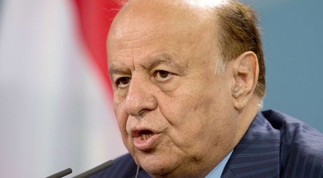 عاجل وفي غاية الخطورة هادي يتحدى الطيران الاماراتي ويعلن ساعة الصفر لسحق التمرد وسقوط محافظتي ابين وشبوة بالكامل قبل قليل وقوة جبارة تتوجه لاسقاط عدن والسيطرة عليها