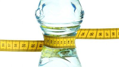 أسباب صادمة عديدة وراء إصابتك بدهون البطن