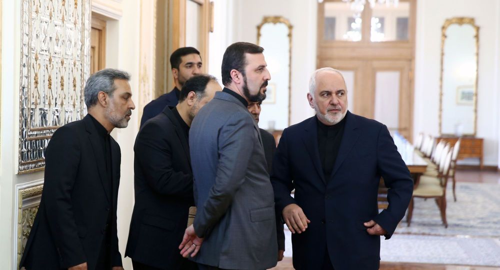 إيران تفاجئ الجميع: هذا الزعيم العربي هو من زود الحوثيين بالأسلحة التي تضرب السعودية