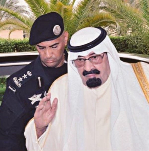 عاجل : هجوم عنيف وإطلاق نار على الملك سلمان ومقتل حارسة الشخصي ونجلة يصدر بيان هام "تفاصيل + صور حصرية "