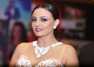 فيديو.. بشرى عن انتقاد فساتين رانيا يوسف: "الست بتلبس زيها زي الناس"