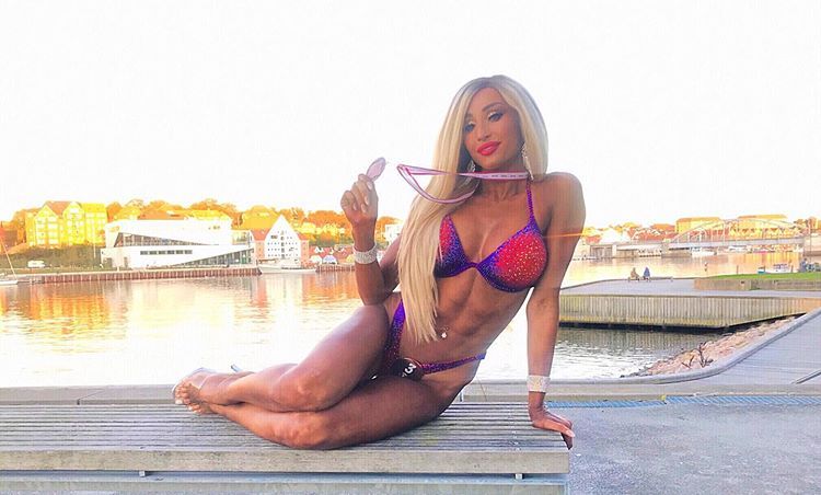 شاهدوا.. مايا نعمة “مس بكيني فيتنس” تثير موجة انتقادات بالمايو بنحافة زائدة ووجه يشبه الباربي