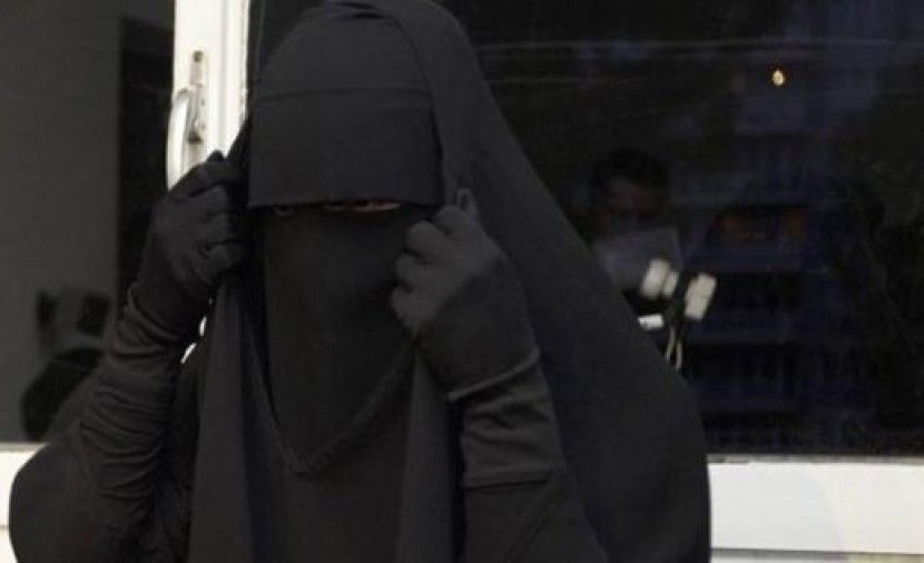 من هي والدة الامير بندر بن سلطان التي توفيت اليوم