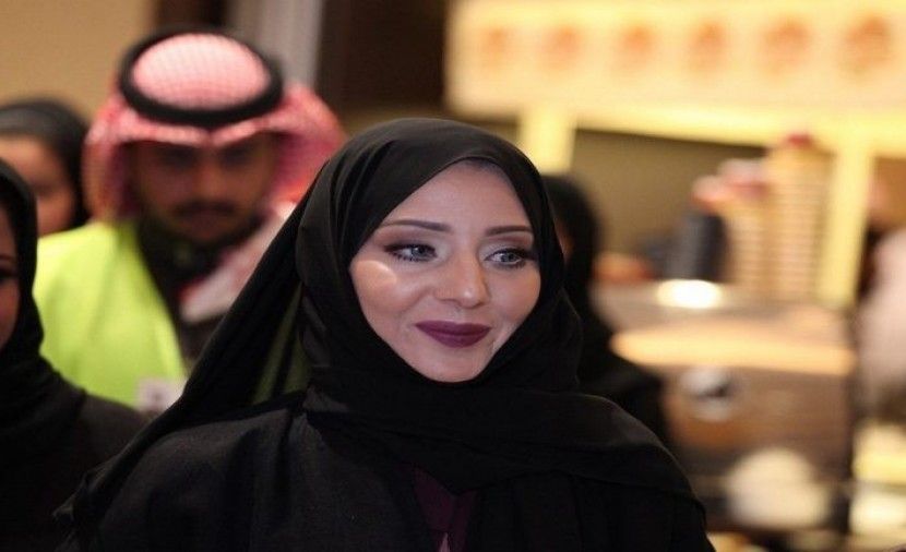 أميرة سعودية تتقلد وظيفة صحفية في قناة سعودية حكومية