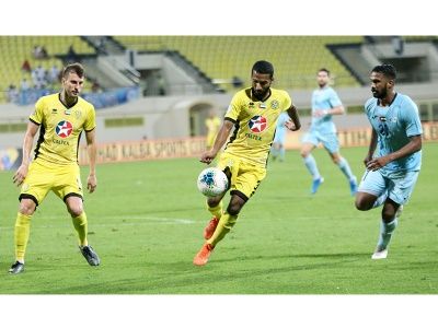 كلباء يهزم بني ياس ويبتعد عن القاع