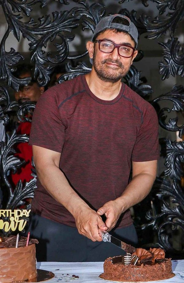 النجم عامر خان يبدأ تصوير النسخة الهندية من «فورست جامب»