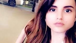 بالشورت فقط .. ظهور جريء للناشطة السعودية فوز العتيبي يفجر غضب واسع في مواقع التواصل بالمملكة (فيديو)