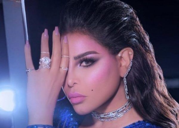 شاهد.. الفنانة الاماراتية "احلام" تهدد احد المواقع الفنية.. لديكم دقائق لمسح الخبر وإلا!