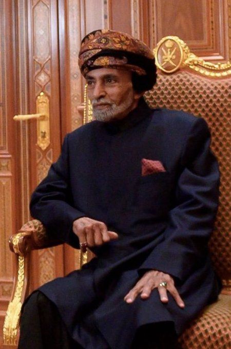 مسؤول عماني يغادر الصمت ويكشف مفاجأة جديدة عن السلطان قابوس بن سعيد بعد الأنباء المتداولة عن وفاته..!