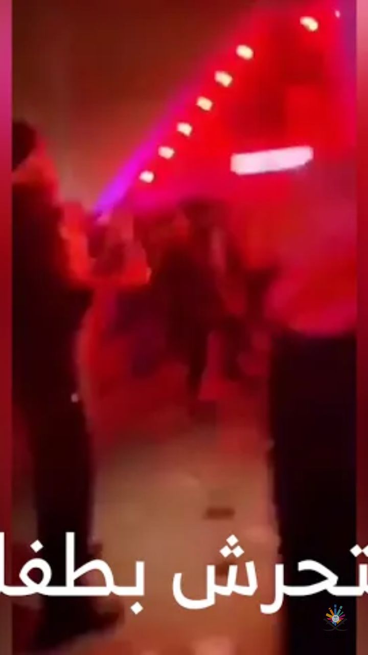 طفلة سعودية رقصت في احدى حفلات الترفيه فتجمعت حولها الوحوش البشرية ..شاهد ابشع جريمة تحرش شهدتها السعودية وكيف كانت نهايتها .."فيديو"