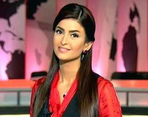 مذيعة الجزيرة ‘‘علا الفارس‘‘ تنعي إعلامية العربية ‘‘نجوى قاسم‘‘ بكلمات مؤثرة.. وهكذا جاءها الرد المزلزل (شاهد)