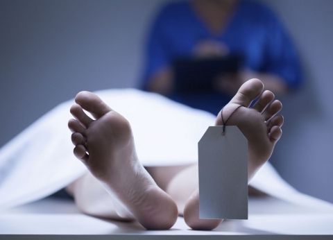 شاهد.. بعد العثور على مذيعة "العربية" نجوى قاسم متوفية بدبي .. الموت يرعب إعلامياً سعودياً شهيراً ( صورة )