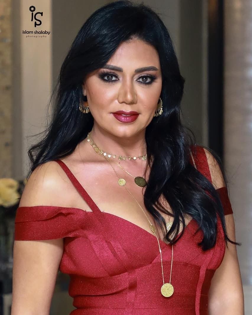 شاهدوا رانيا يوسف تتحدث عن توقعتها لعام 2020.. ماذا قالت عن الرقم 13!