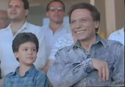 10 نجوم وآباؤهم "فيهم مناخير من بعض".. تعرف عليهم