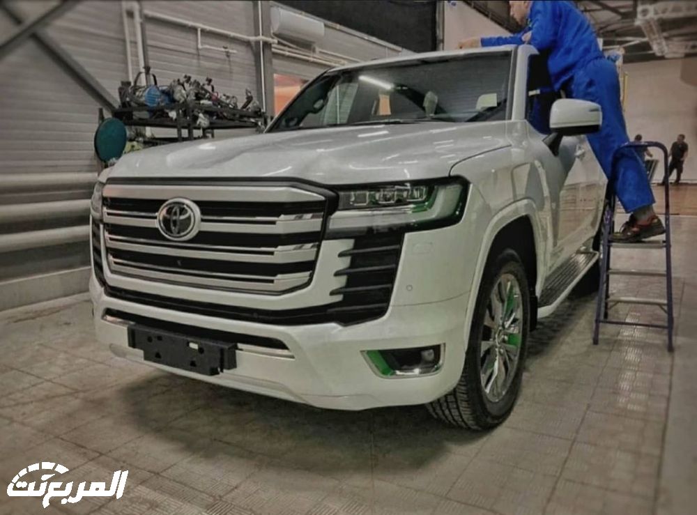 بالصور .. تويوتا لاندكروزر 2022 الجديدة كلياً تظهر بالكامل