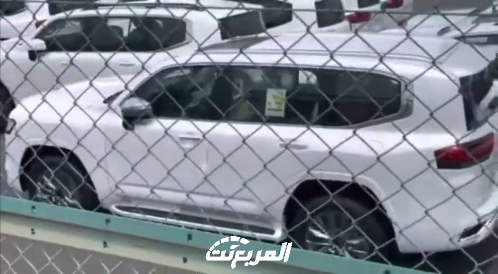 بالصور .. تويوتا لاندكروزر 2022 الجديدة كلياً تظهر بالكامل