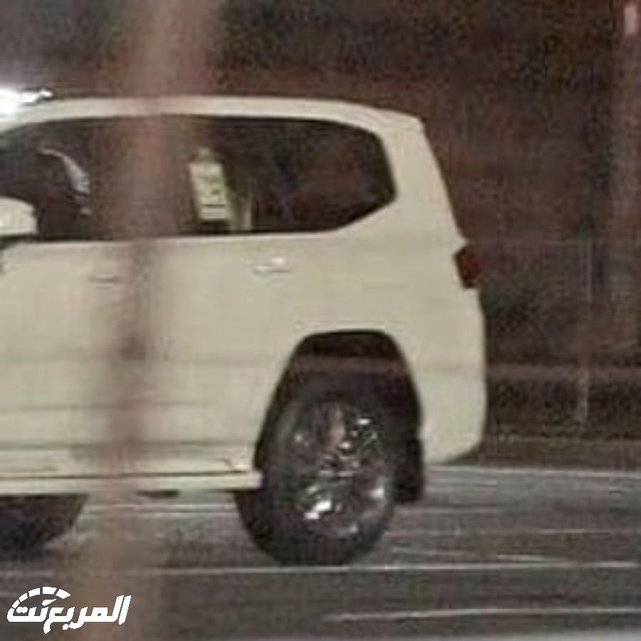 بالصور .. تويوتا لاندكروزر 2022 الجديدة كلياً تظهر بالكامل