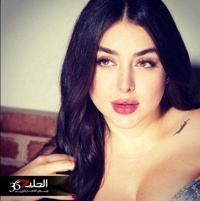 من غير البتاع .. شاهد هيا مرعشلي في إطلالة إغراء جريئة للغاية