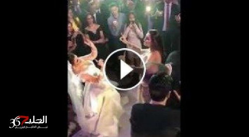 شاهد – عروسة هشكة كلت الجو من الراقصة والعريس قاعد يتفرج ومتابع: المهلبية ظهرت