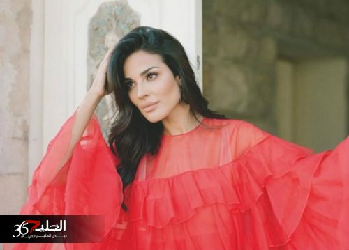 شاهد .. وقاحة بلا حدود .. نادين نجيم بحالة سكر تخلع ملابسها الداخلية بفضيحة تهدد مسيرتها الفنية .