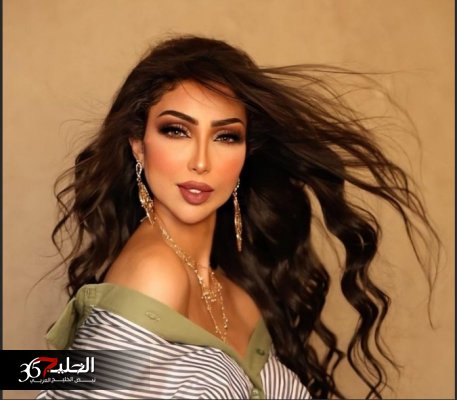 بدون خجل .. دنيا بطمة كيوم ولدتها امها بأحدث ظهور لها علي موقع انستجرام ..اتفرج
