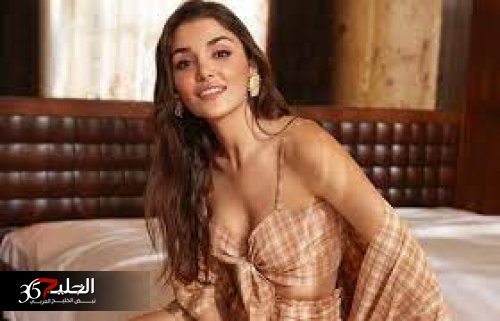 صدر النجمة التركة هاندا أرتشيل يخرج من ملابسها وهي في حالة سكر .. شاهد