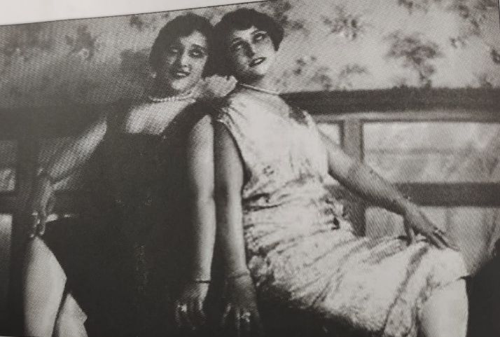 30 عملا مسرحيا عن "الدنيا ومآسيها" قدمها المسرح المصرى