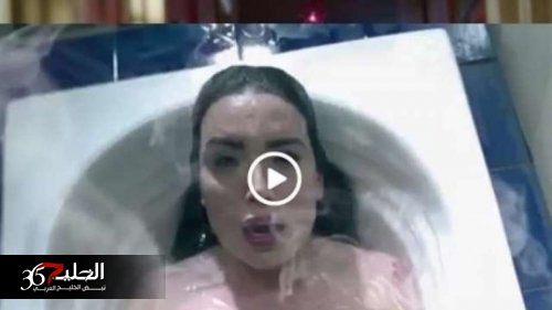 بدون ذرة خجل .. عبير صبري تصرخ بالراحة عليا الله يسترك بمشهد مسرب والمخرج يأمر بمواصلة التصوير وخلع ملابسها كاملة حتى بقيت كيوم ولدتها أمها