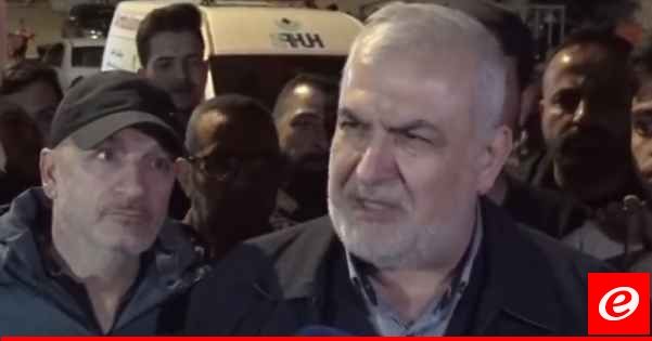 محمد رعد أثناء استقبال جثمان نجله عباس: "سَبَقني كان أشطر مني وأسرع مني"