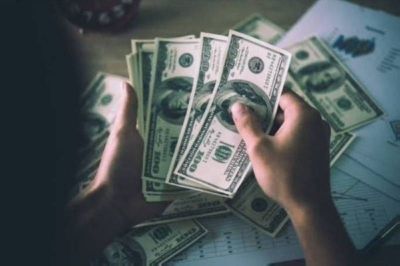 تراند اليوم : مصر.. انخفاض مفاجئ للدولار في السوق السوداء