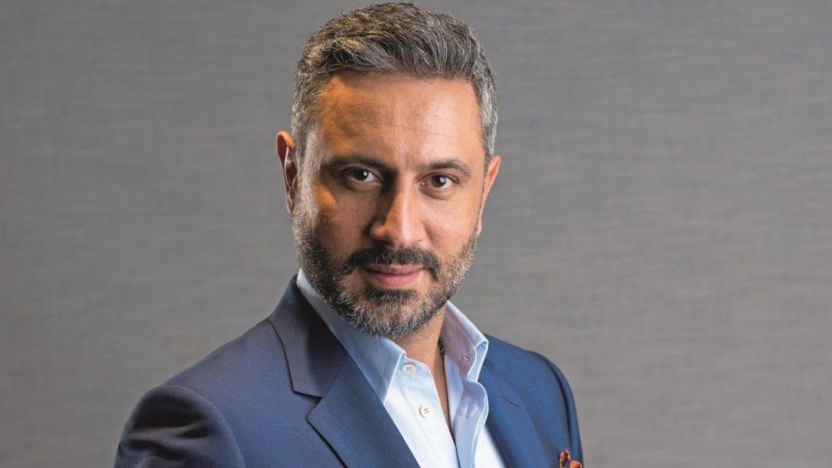 بالصور – زوجة قيس الشيخ نجيب عارضة أزياء جميلة للغاية.. هويتها ستفاجئكم!