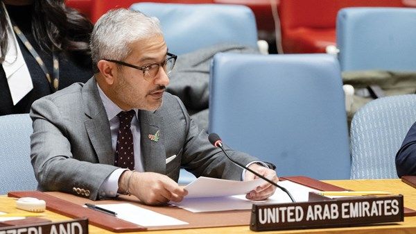 الإمارات تدعو إلى حل الأزمة الأوكرانية عبر الدبلوماسية