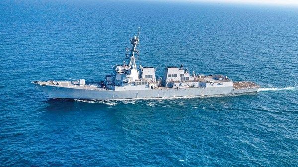 واشنطن: إغراق 3 زوارق حوثية وقتل طواقمها