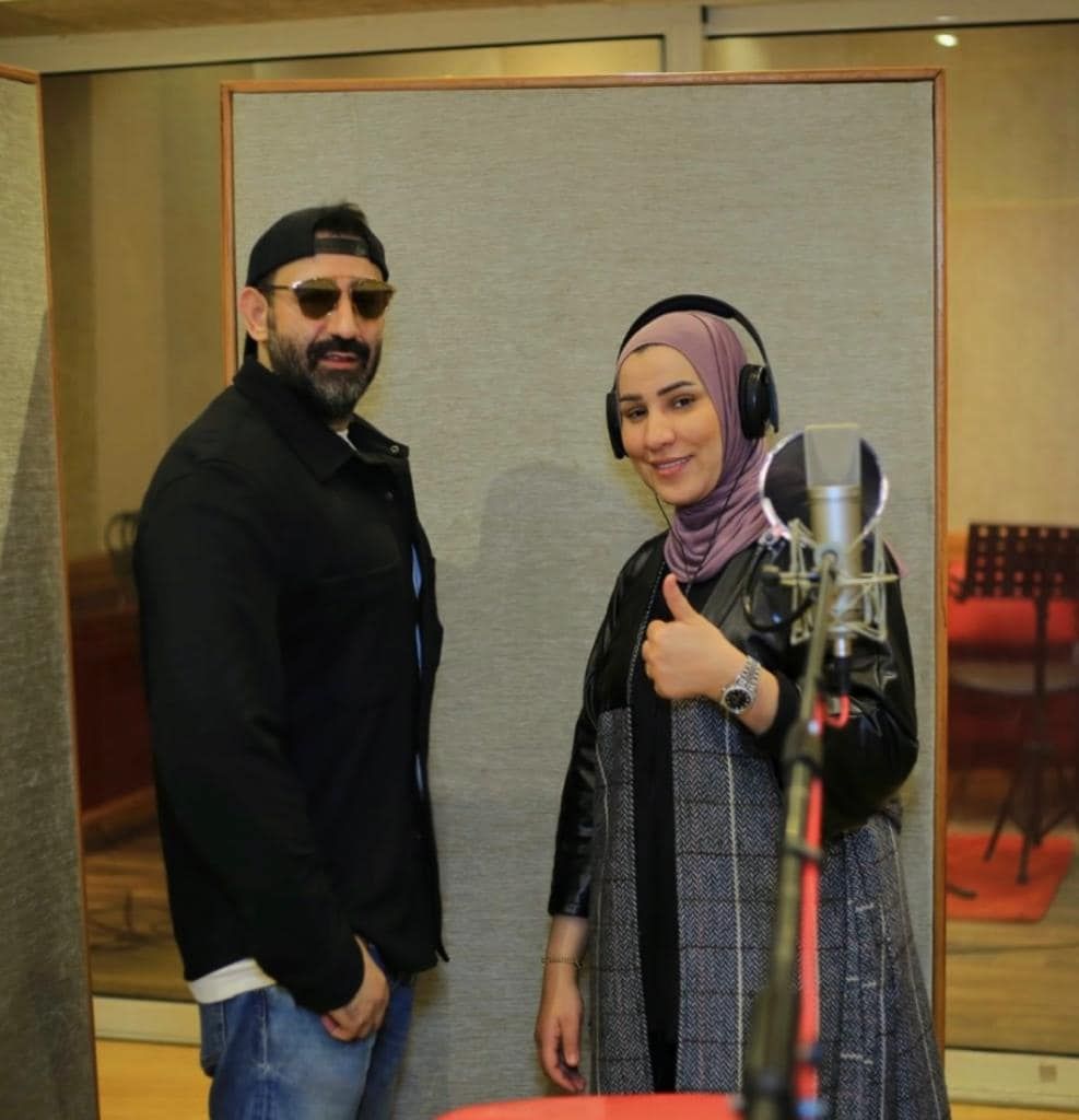 نداء شرارة تنتهى من تسجيل أغنية "كدابين" بتوقيع مصطفى السويفى