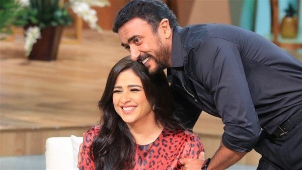 ياسمين عبد العزيز لخبيرة أبراج توقعت انفصالها عن أحمد العوضي: "بلاش انتي"