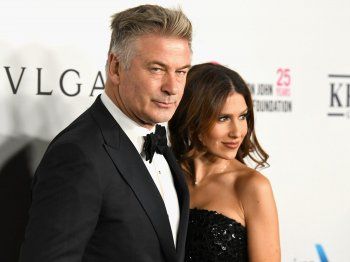 زوجة آرون تايلور تكبره بـ 23 عاماً وفارق العمر بين نيك جوناس وبريانكا شوبرا ليس كما تتوقعون